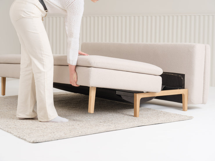 Beige Daily-vuodesohva Ponza 25 -verhoilukankaalla.