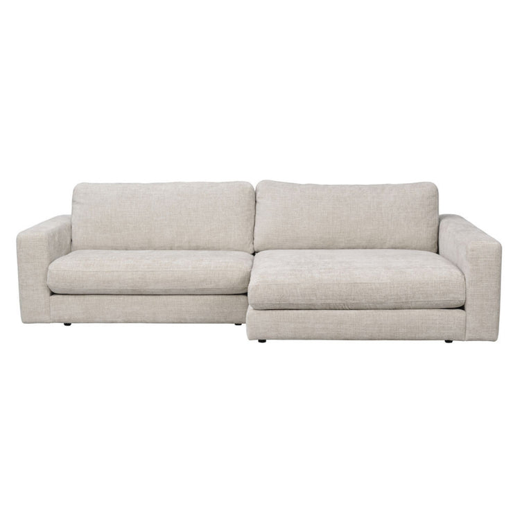 Duncan 3-istuttava sohva Robin Light grey (#1)-kankaalla. Divaaniosa oikealla.