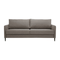 Duo Plus -vuodesohva harmaanruskealla Austin 04 -kangasverhoilulla ja wengen värisillä puujaloilla.