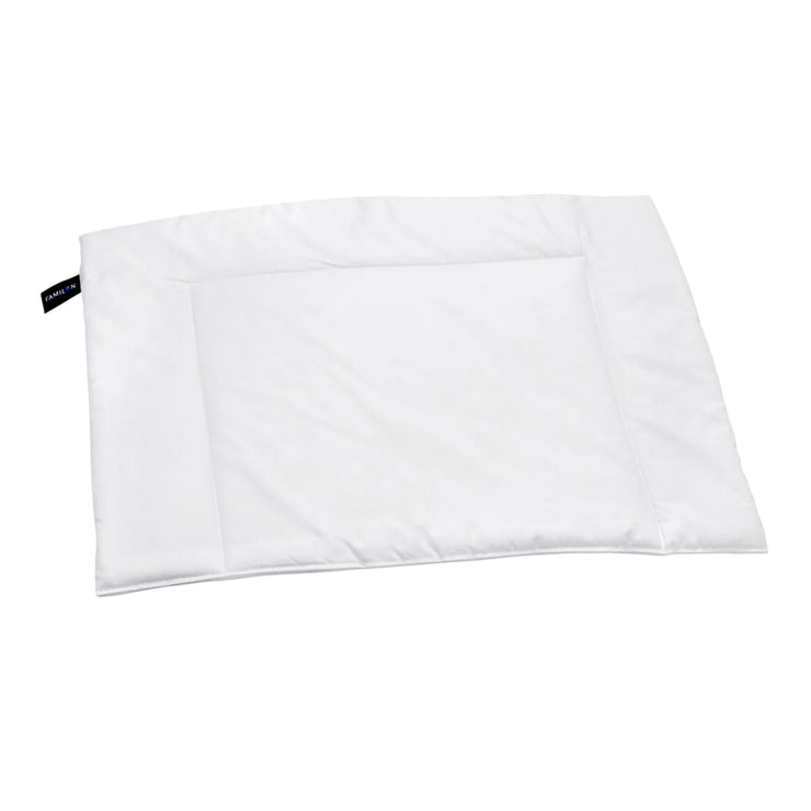 Korkealaatuinen ja luontoystävällinen Familon Original -vauvantyyny sopii vauvalle n. 1 vuotiaaksi asti.