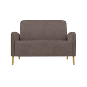 Fanni 2-istuttava sohva ruskealla Barcelona 40 -verhoilukankaalla ja luonnonvärisillä tammijaloilla.