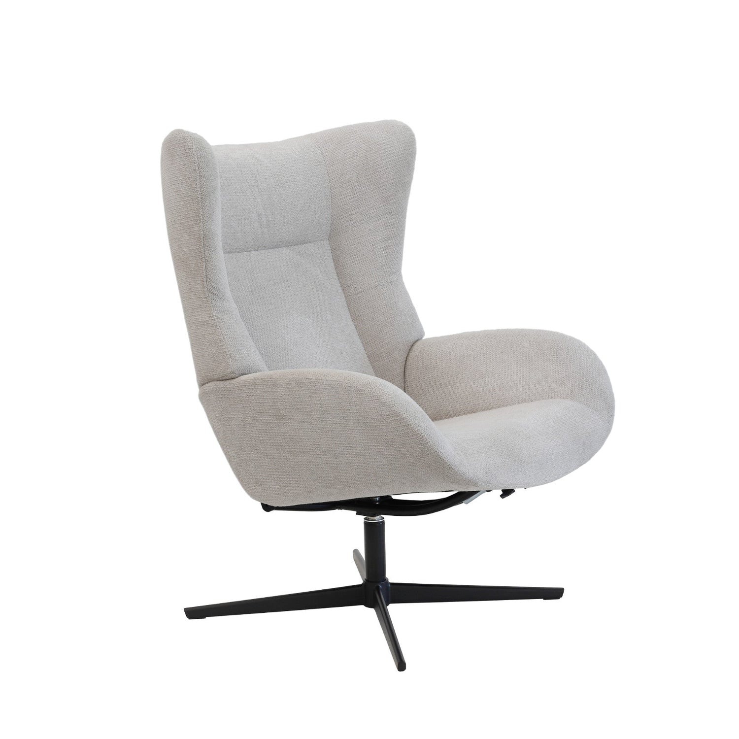 Kebe Fox -nojatuoli vaalealla Mito Naturel 188 -kangasverhoilulla ja mustalla Bossa Flat -jalalla.