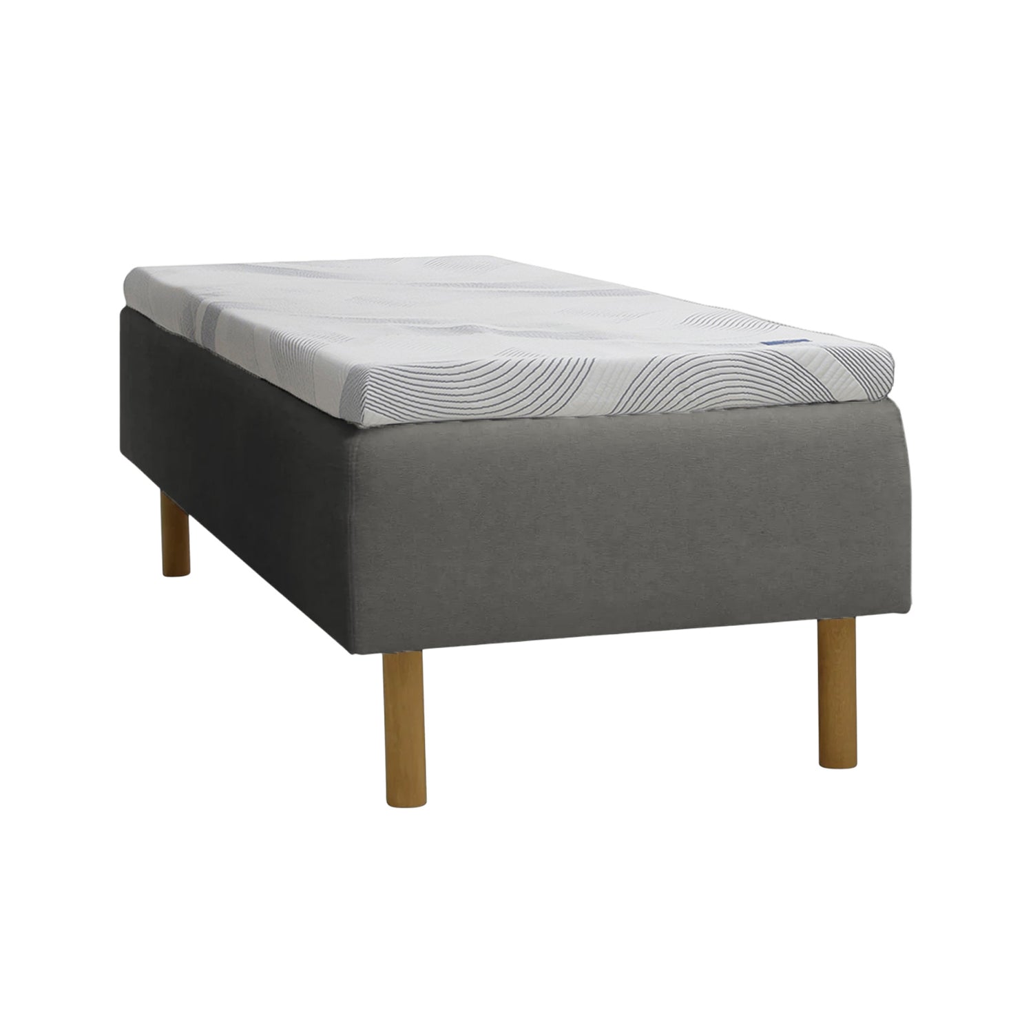 Kuvassa on musta Tunnel 19 -kangasverhoiltu Heaven By Unico Revive -runkosänkypaketti. Pakettiin kuuluu Revive-runkopatja ja yhtenäinen Revive 8 Nano Cool™-verhoiltu Memory -ergosijauspatja sekä pyöreät tammenväriset puujalat.