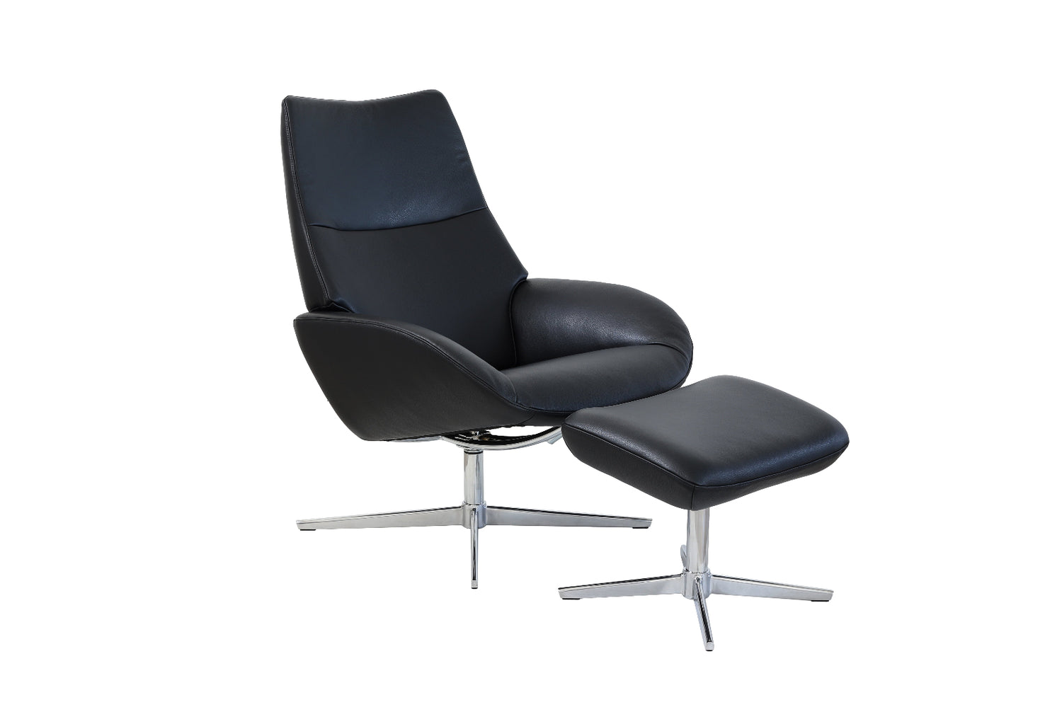 Kebe Lotus -nojatuoli-setti mustalla Balder-nahkaverhoilulla ja krominvärisellä Bossa Flat -jalalla. Settiin kuuluu optimaalisena jalkatukena toimiva rahi.