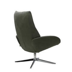 Kuvassa on Kebe Lotus -tv-tuoli oliivinvihreällä Bull Thyme 573 -nahkaverhoilulla ja krominvärisellä Bossa -ristikkojalalla.