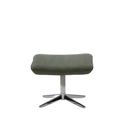 Kebe Lotus-rahissa on oliivinvihreä Bull Thyme 573 -nahkaverhoilu ja krominvärinen Bossa -ristikkojalka.