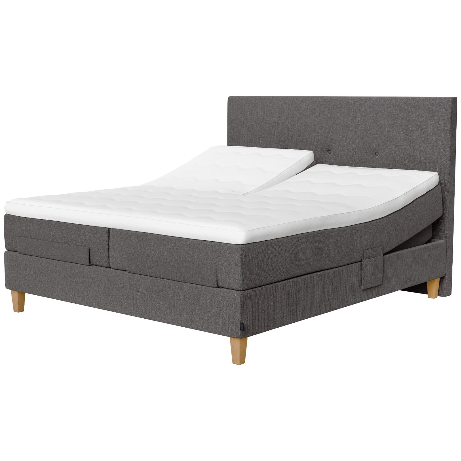 Jensen Onyx -säätösängyn harmaa Grey 173 verhoiluväri ja nelikulmaiset 23 cm korkeat luonnonväriset tammijalat. Erilliset Sleep 1 -sijauspatjat ja jalat sisältyvät hintaan. Kuvassa on myös erikseen myytävät split-mallinen ylhäältä halkaistu petauspatja, yhtenäinen verhoilu (4-jalalla) ja sängynpääty.