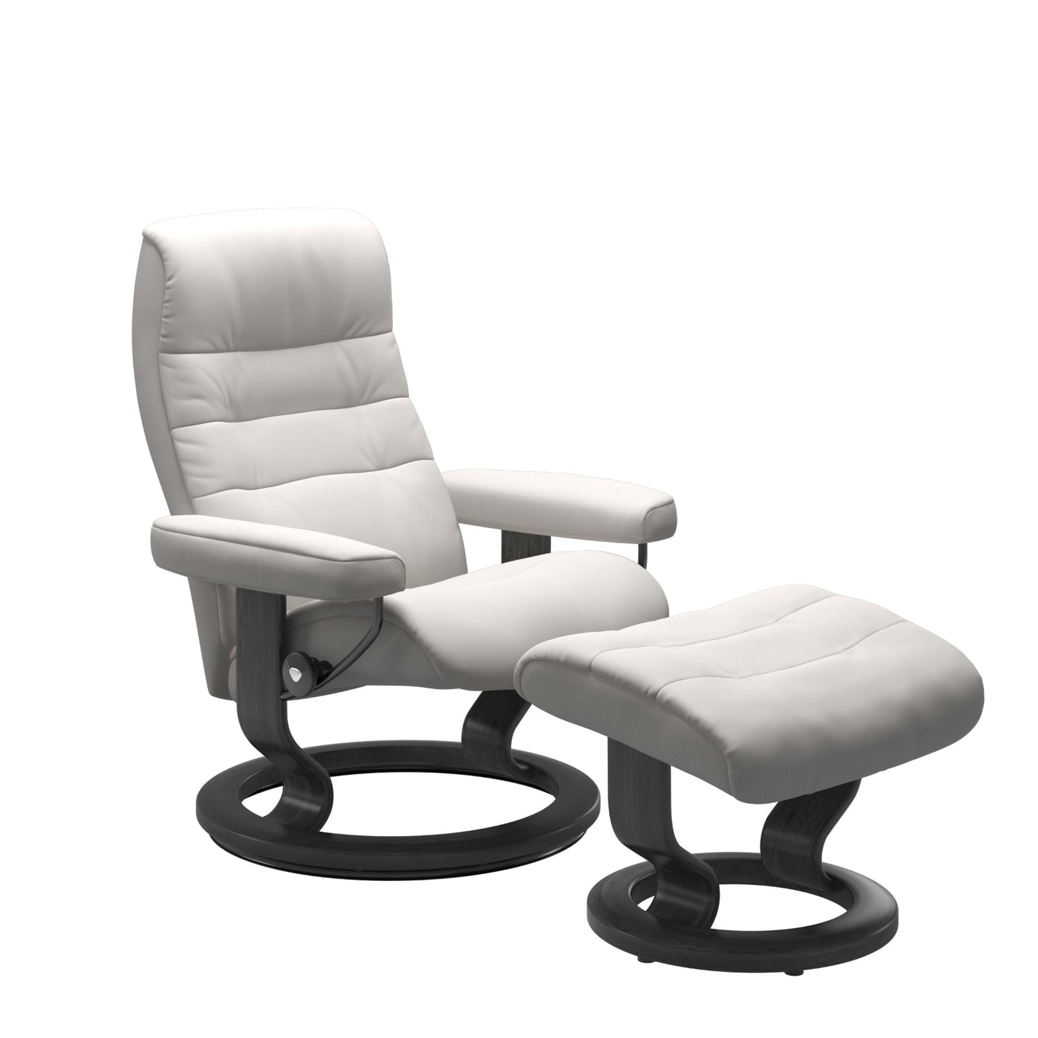 Stressless Opal M -lepotuoli ja rahi valkoisena: Milky White 05 Batick -nahkaverhoilulla ja harmaa petsatulla -Classic-puujalustalla.