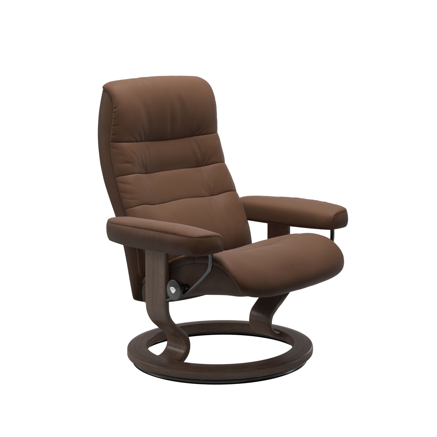 Stressless Opal M -lepotuoli ruskeana: Warm Brown 87 Batick-nahkaverhoilulla ja pähkinä petsatulla -Classic-puujalustalla.