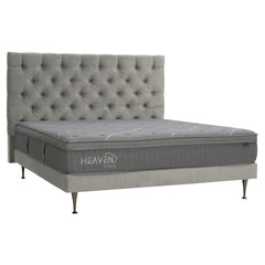 Kuvassa on beige Heaven By Unico Prestige -runkosänkypaketti. Pakettiin kuuluu Suomessa valmistettu, Tunnel 01 -kangasverhoiltu beige Lounge sänkyrunko, sekä Prestige-patja ja Shampanja-metallijalat. Kuvan beige Nappi-sängynpääty myydään erikseen.