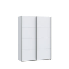 Mattavalkoinen 150 cm Kira-liukuovikomero. Sophisticspace-vetimet  ovat metallia.