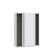 Kuvassa mattavalkoinen 150 cm Kira-liukuovikomero, liukuovet raollaan. Henkaritanko ja Sophisticspace-vetimet ovat metallia.