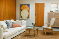 Kuvassa on pehmeä, silkinhieno Sametti-nukkamatto, keltaisena.