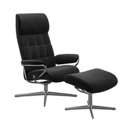 Stressless London, korkeaselkänojainen -lepotuoli ja rahi mustana: Black 19 Paloma -nahkaverhoilulla ja kiiltävällä Cross-alumiinijalustalla.