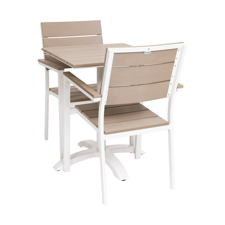 Suvi Cafe -ruokapöytä 60 x 60 cm ja kaksi Suvi Aintwood -tuolia, väri beige/valkoinen. Beigen aintwoodin värisävy tarkemmin greige.