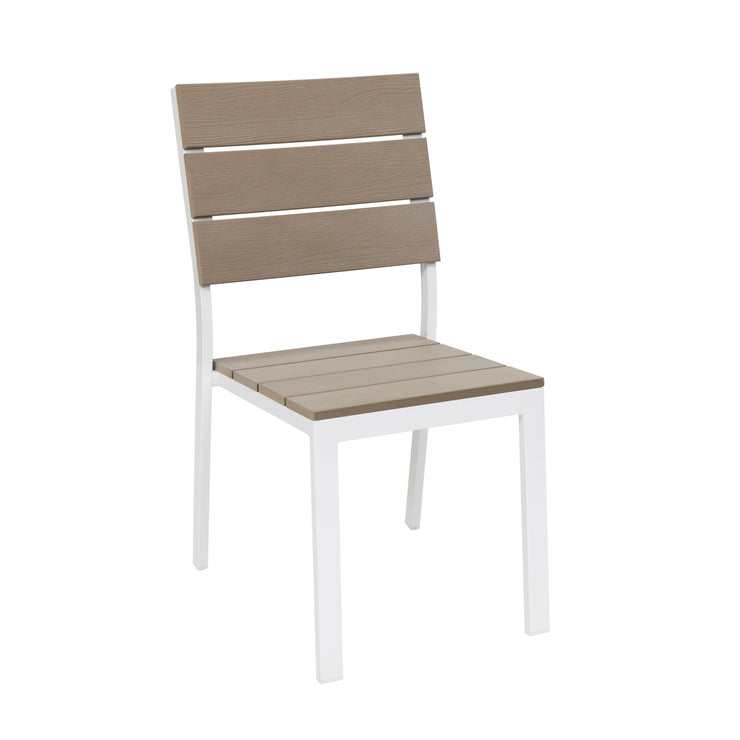Käsinojaton Suvi Aintwood -tuoli, väri beige/valkoinen.
