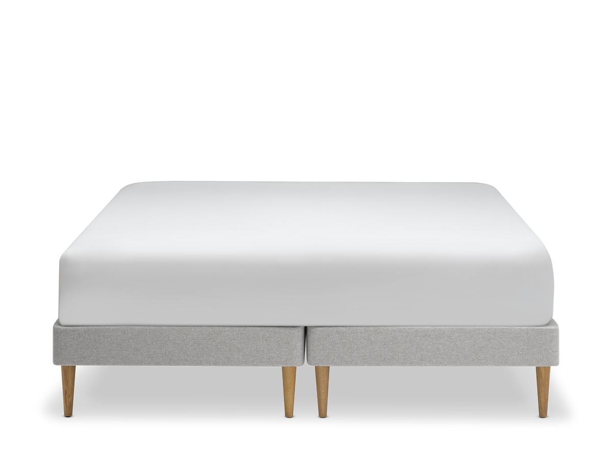 TEMPUR Stay -vuoderunkosänky edestä, harmaa Stone, koot 140 x 200, 160 x 200 ja 180 x 200 cm.