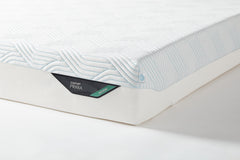 TEMPUR Prima SmartCool 21 cm -patjan Medium-tuntuman tunniste ja SmartCool-päällinen lähikuvassa.