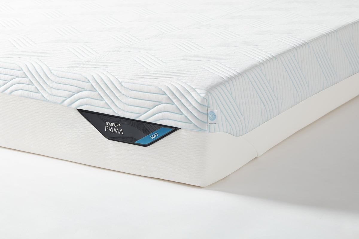 TEMPUR Prima SmartCool 21 cm -patjan Soft-tuntuman tunniste ja SmartCool-päällinen lähikuvassa.