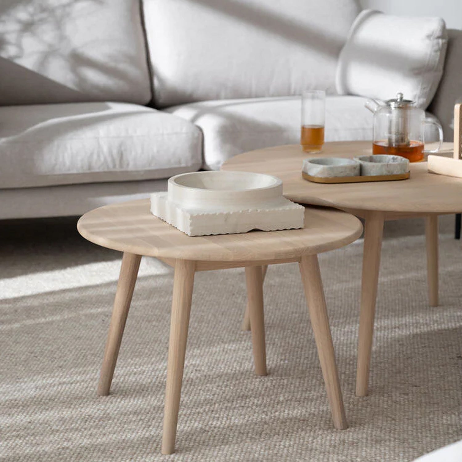 TOMPKINS sohvapöytä pyöreä