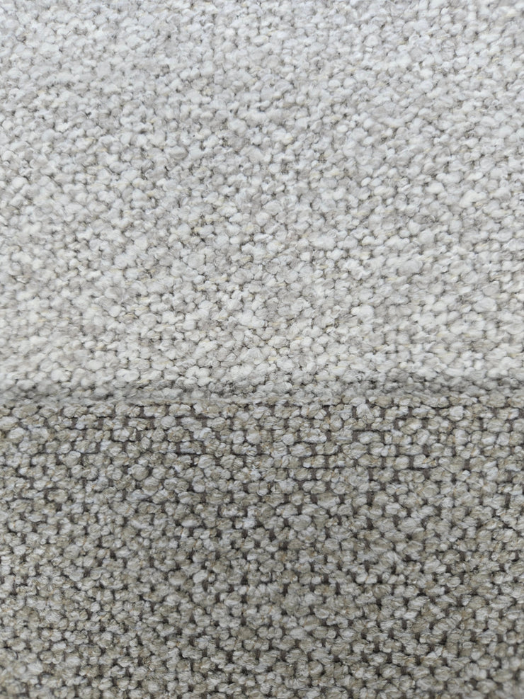 Värimallikuva Vista-kankaan kangasverhoiluväreistä. Ylempänä vaalea beige ja alempana tummempi beige väri.