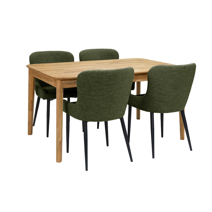 Luonnonvärinen Vera-tammipöytä, sekä vihreät Boucle-kankaiset Ontario-tuolit mustilla metallijaloilla.