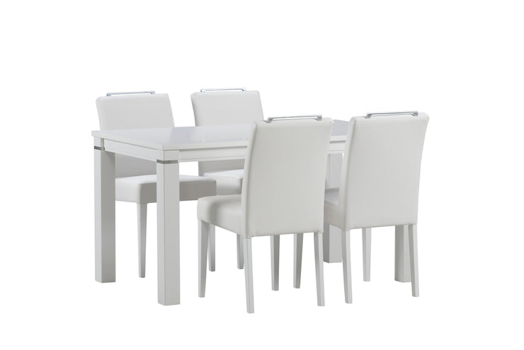 Kuvassa on yhdistetty pöytäryhmäksi Aava-tuolit valkoisella keinonahkaverhoilulla ja valkoisilla puujaloilla. Aava-tuolit myydään verkkokaupassa kahden tuolin myyntierässä ja mallistomme ruokapöydät myydään erikseen.