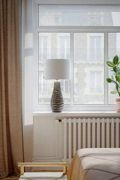Bartha pöytävalaisin 74 cm sisustuksessa