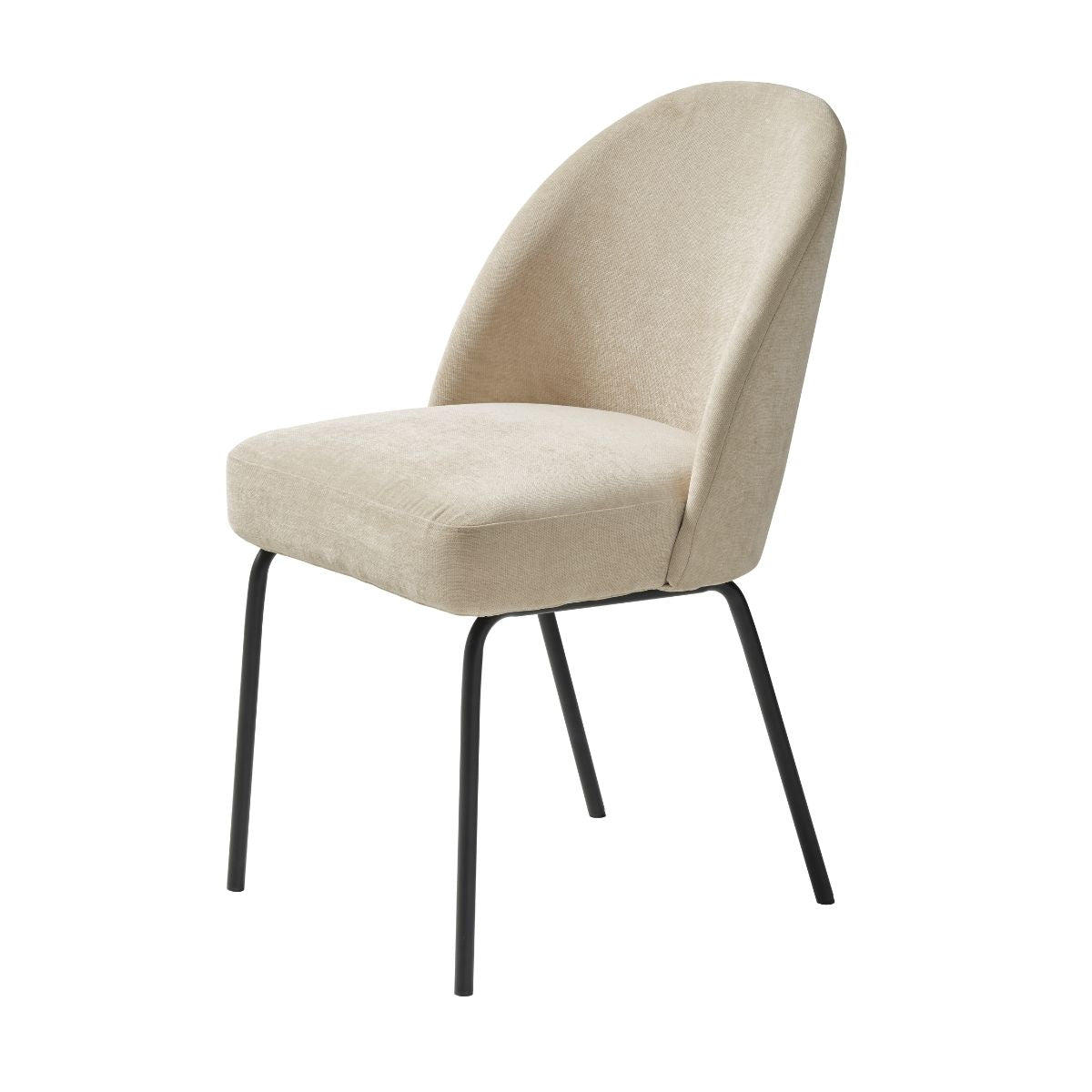 Creston-tuoli hiekan värisellä Chenille-verhoilukankaalla ja mustilla metallijaloilla.