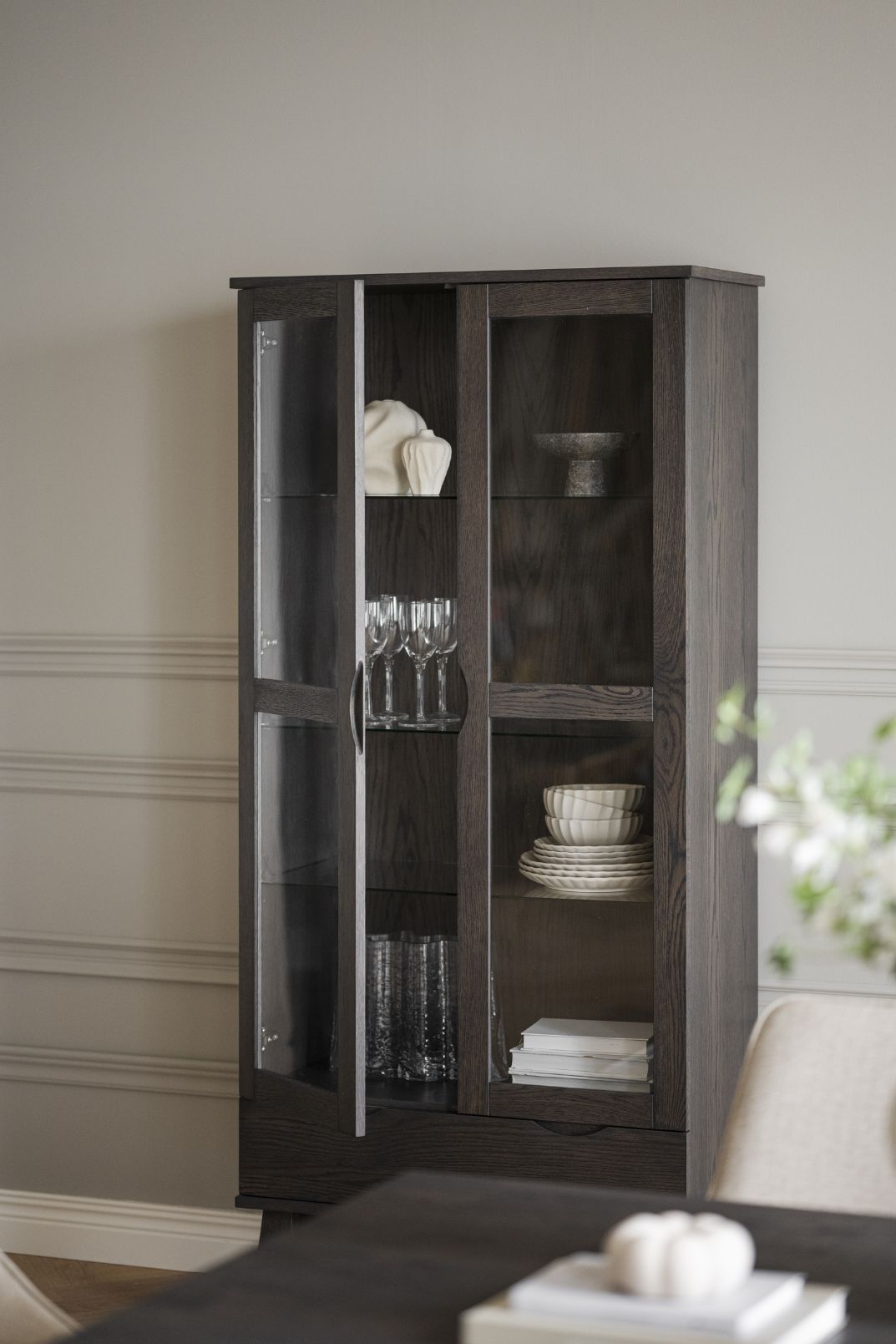 Ruskea Filippa-vitriini.