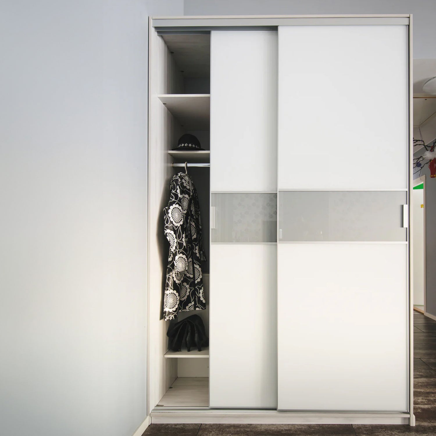 LAKEUS DESIGN liukuovikaappi mittatilauksena 180 x 65 x 250 cm