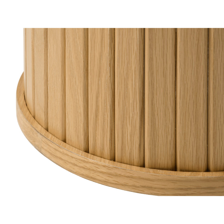 Nola-sohvapöytä tammen värisenä. Sohvapöydän korkeus 45 cm.