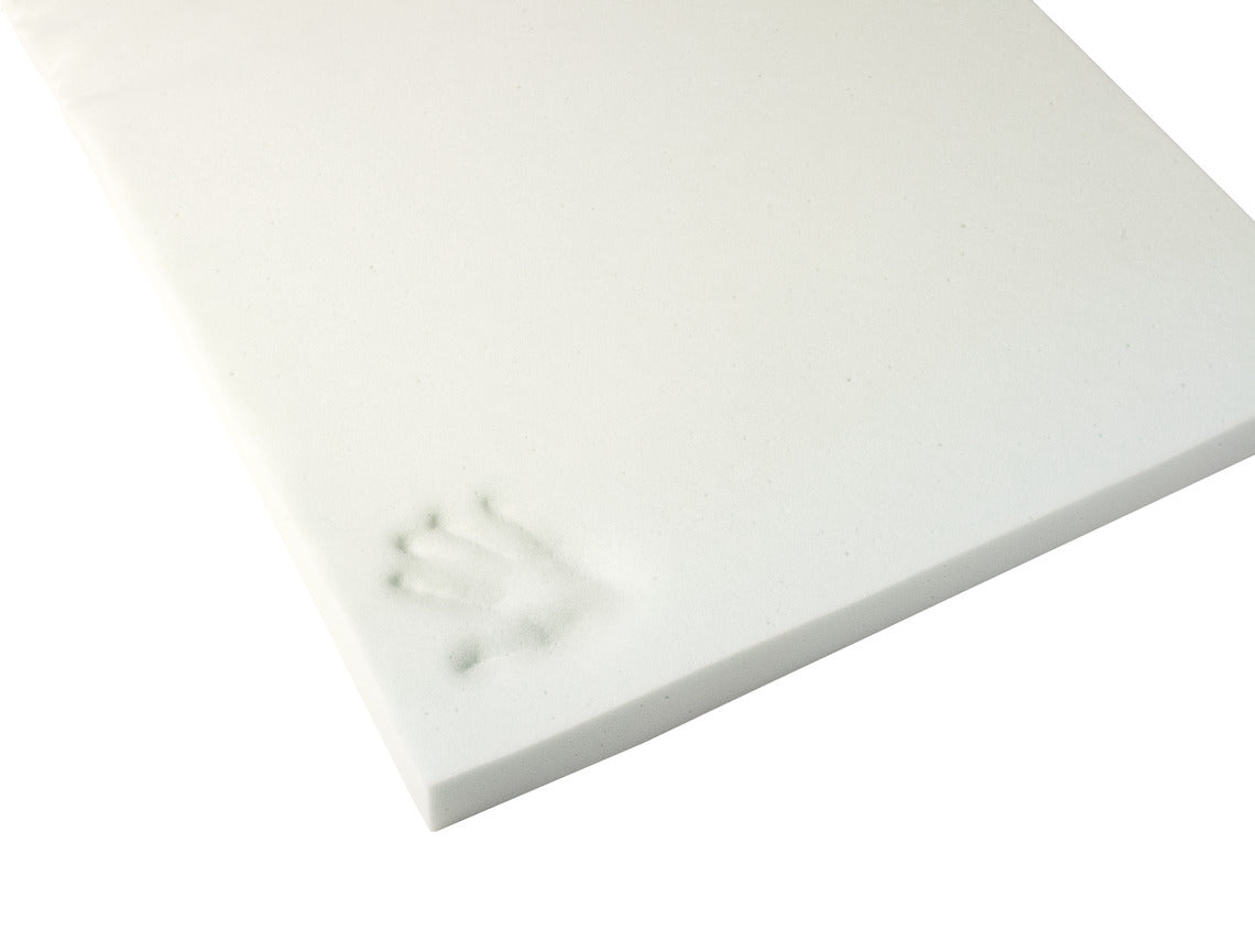 Hilding Ergo -sijauspatjan sisuksena on kehon lämmön ja painon vaikutuksesta muotoutuva viskoelastinen vaahtomuovi.