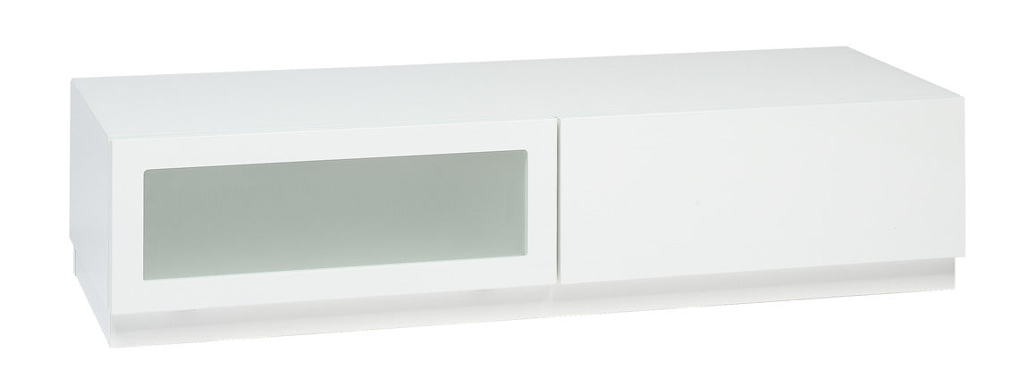 Kuvassa on 120 cm leveä korkeakiiltovalkoinen Lumo-sarjan tv-taso valkoisella jalkasokkelilla. Sarjan tuotteissa on valkoinen lasikansi.