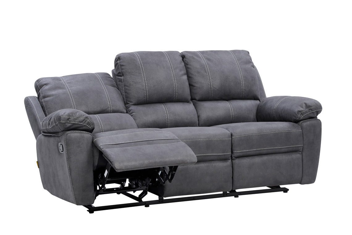 Denver-sohvassa on recliner-mekanismi, jonka avulla jalkarahi nousee ja selkänojan saa laskeutumaan taakse. Kuvan sohvassa on harmaa kangasverhoilu.