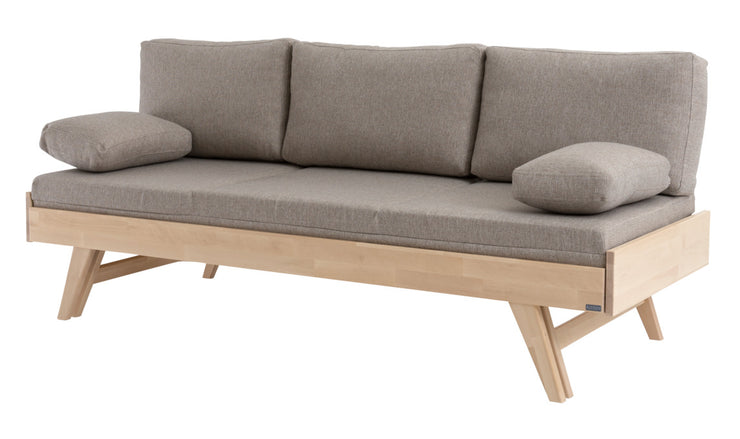 Luonnonvärinen Notte divaani-puusohva ja beige Levon-taittopatjasarja. Vuodesohva on levitettävissä 140 cm leveäksi vuoteeksi. Patjasarja myydään erikseen.