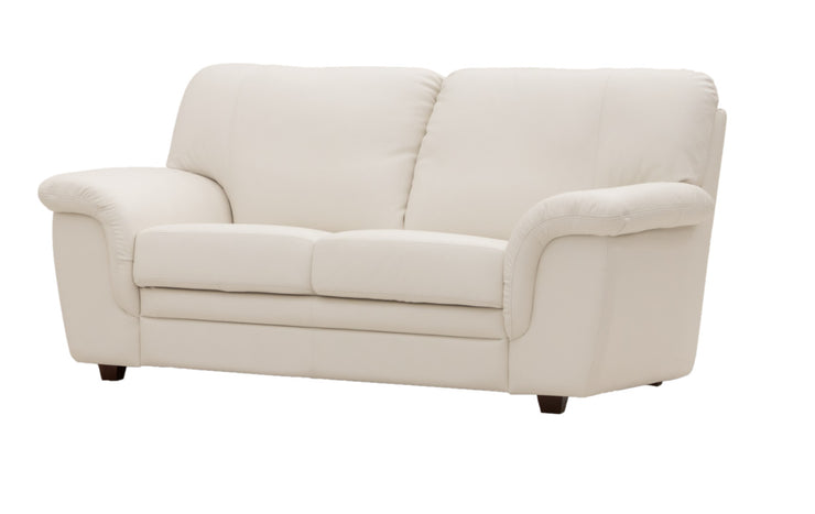 2-istuttavan Ariel-sohvan verhoiluna on Soft Antique -nahka/keinonahka, väri 0000 valkoinen. Sohvan puujalat ovat wengen väriset.