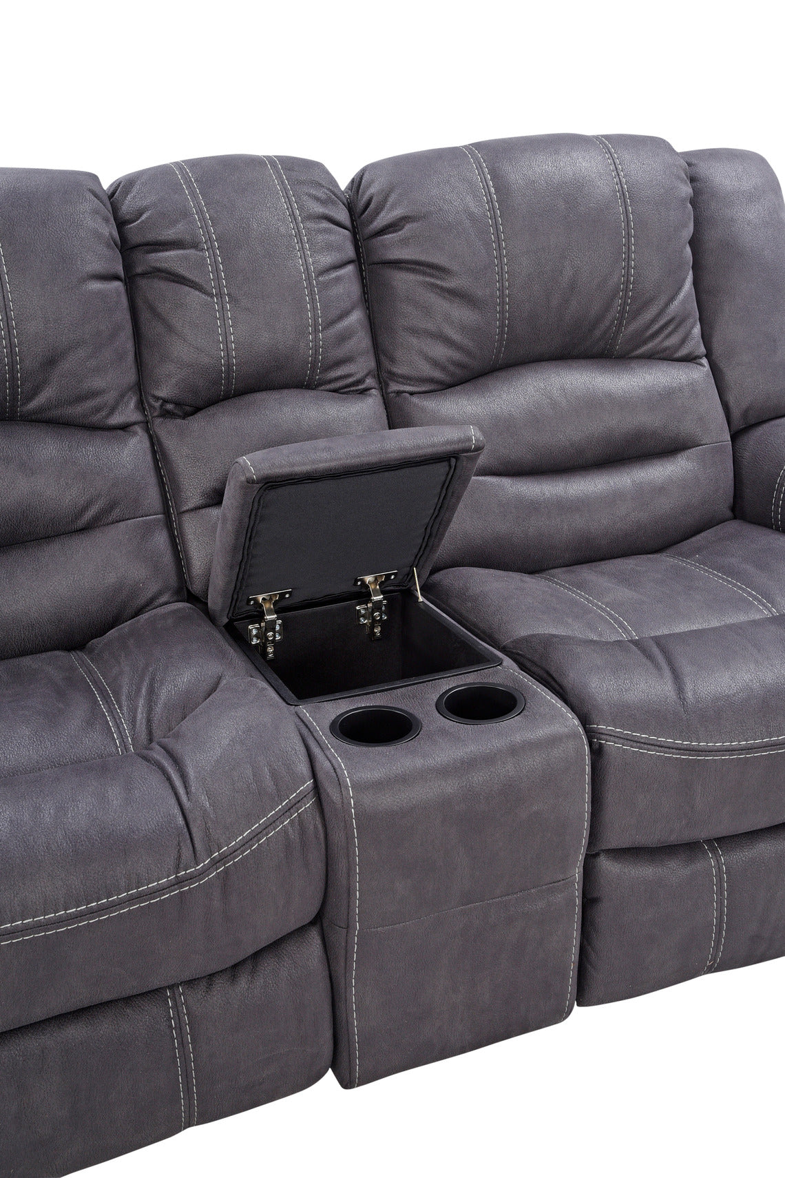 Juomakonsolin säilytystilaan ja mukitelineisiin saa kätevästi leffaherkut tarjolle.