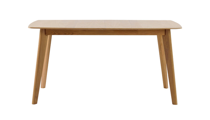 Tammenvärinen jatkettava Cirrus-ruokapöytä, koko 150 x 90 cm ja korkeus 75 cm. Pöytä on jatkettuna 195 x 90 cm.
