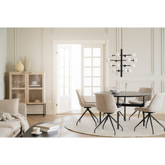 Kuvassa on Rossport-tuolit ruokaryhmän tuoleina beigen värisellä kangasverhoilulla. Kuvan Rowicon Colton-pöytä myydään erikseen.