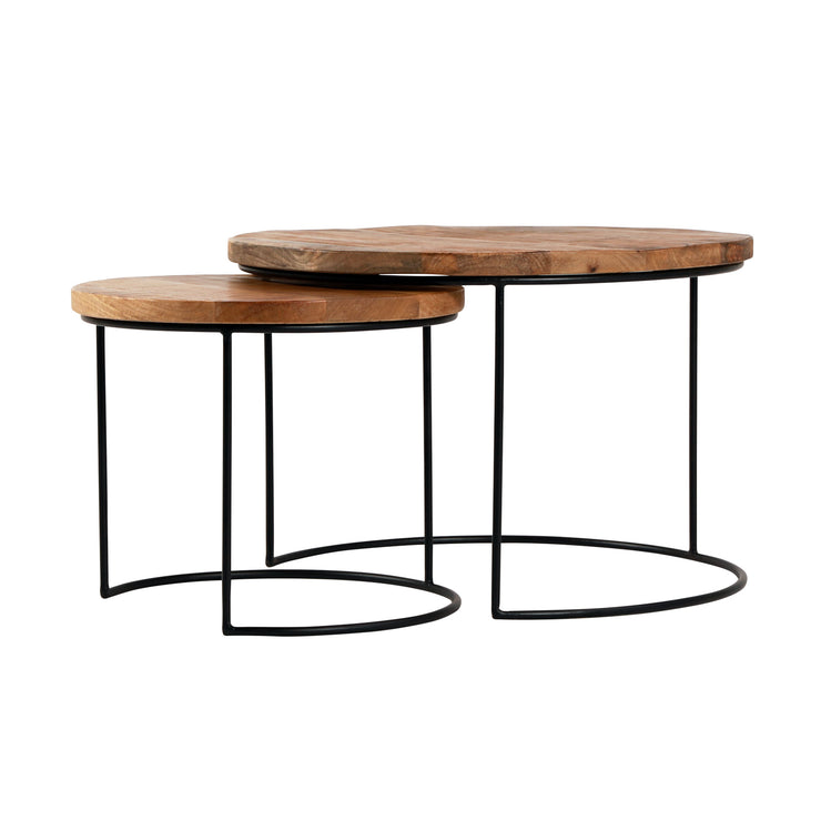 Iso Deco-sarjapöytä sisältää kannen halkaisijaltaan 70 cm ja 50 cm kokoiset pöydät. Pöydissä on mangopuiset kansilevyt ja mustat metallirungot.