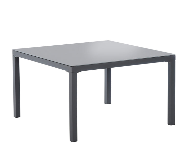 Dyyni-sohvapöytä 90 cm lasikannella on säänkestävä ja helppohoitoinen. Kusassa on harmaa sohvapöytä.