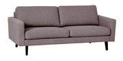 3 hengen Erin-sohva ruskealla Degas 16 -kangasverhoilulla ja wengen värisillä koivujaloilla.