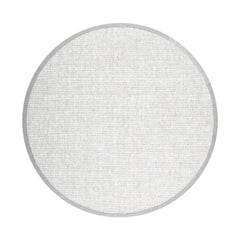 Pyöreä VM-Carpetin Esmeralda-villa-paperinarumatto valkoisena.