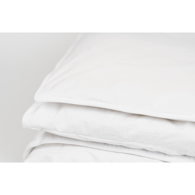 Lähikuvassa Familon Sleep -peite, joka on helppohoitoinen peruspeitto.