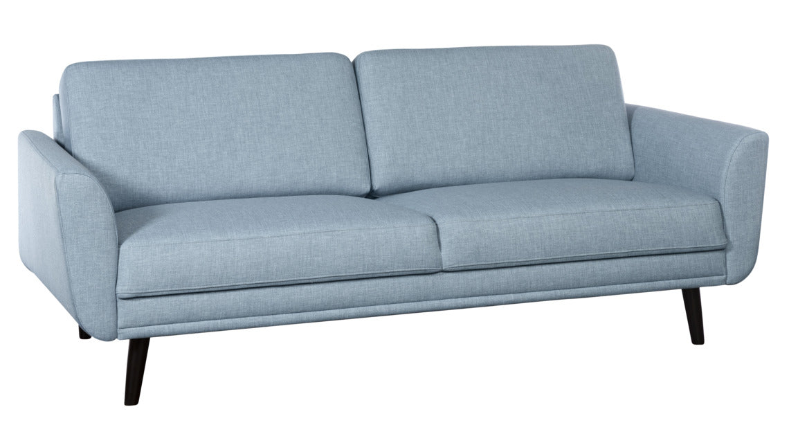 Finby-sohva Lido Trend 103 -kankaalla ja wengen värisillä puujaloilla.