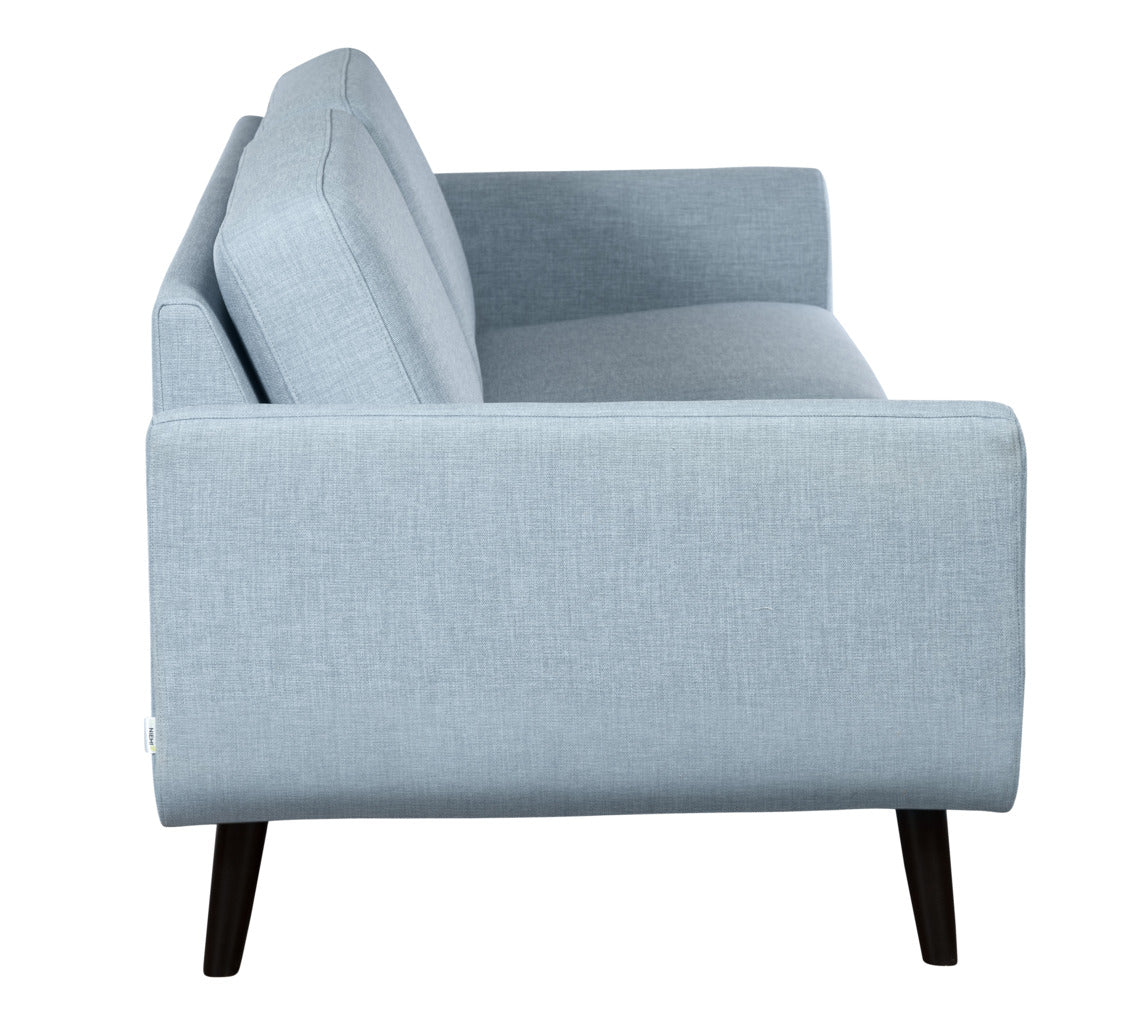 Finby-sohva Lido Trend 103 -kankaalla ja wengen värisillä puujaloilla.