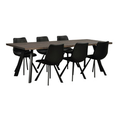 Fred-ruokapöytä 240 x 100 cm savutammenvärisellä kannella ja mustilla metallijaloilla. Kuvan ruokapöytään on yhdistetty Rowicon mustat Auburn -tuolit, jotka myydään erikseen.