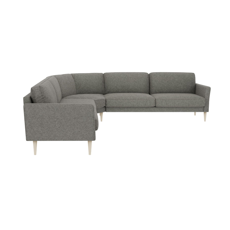 Ilona-kulmasohva harmaanruskealla AC Laviano 248 -kankaalla. Kuvan sohvassa on 15 cm leveät KNM15-käsinojat ja 18 cm korkeat luonnonväriset pyöreäkartiojalat.