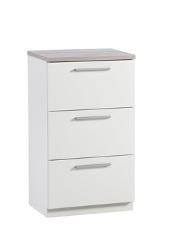 45 cm leveä Karo-lipasto harmaalla kannella.